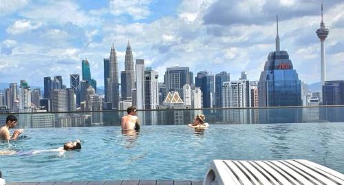 Chow Kit Apartment | Regalia Suites KLCC View Rooftop Infinity Pool by Angkasa Homes