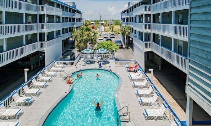 Gulf Shores Condo | Regatta 202C | Gulf Shores, AL