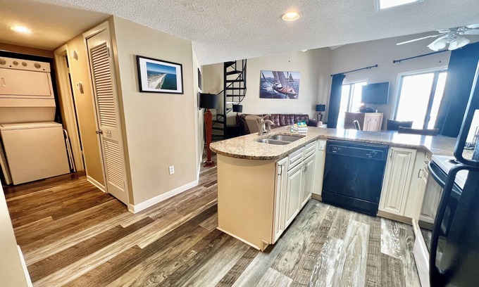Gulf Shores Condo | Regatta 303C- Beachside- Discounted Winter Rates!