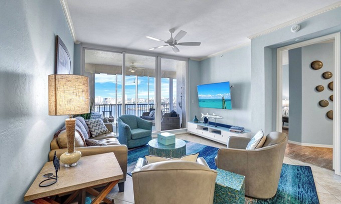 Vanderbilt Beach Condo | REGATTA - ENJOY GULF AND BAY VIEWS!