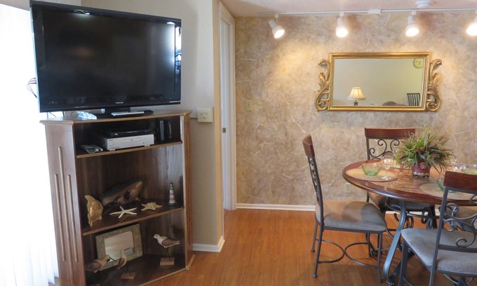 Village of Four Seasons Condo | Regatta Bay 158-3D - Walk In Level to Great Condo and Access to 2 Pools.