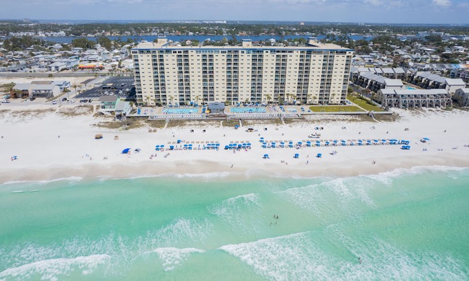 Biltmore Beach Condo | REGENCY 1023 - SPACIOUS 3 BED CONDO! Amazing Gulf Views!
