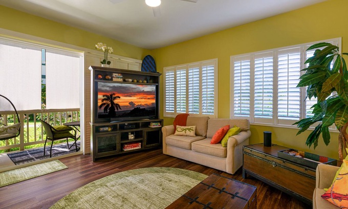 Poipu Condo | Regency 111 Defines Comfort & Spaciousness. Lovely Furniture & Furnishings