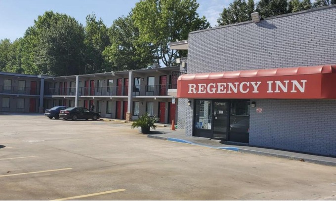 Riverdale Hotel | REGENCY INN