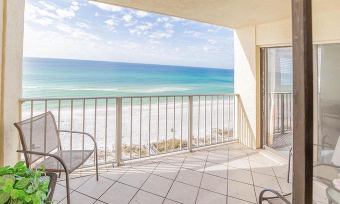 Biltmore Beach Apartment | Regency Towers 714 condo
