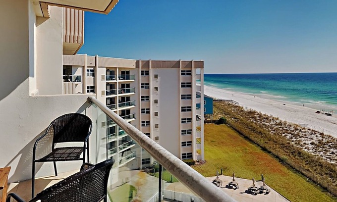Pensacola Beach Condo | Regency Towers #802 West | Community Pool, Views!