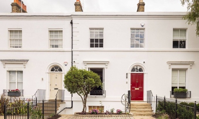 South Richmond House | Regency Townhouse in prime Richmond, a moment from the River Thames