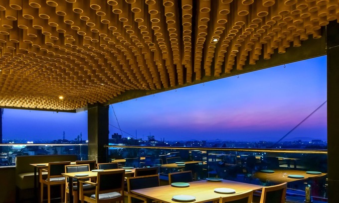 Kolhapur Hotel | Regenta Place Raysons Kolhapur