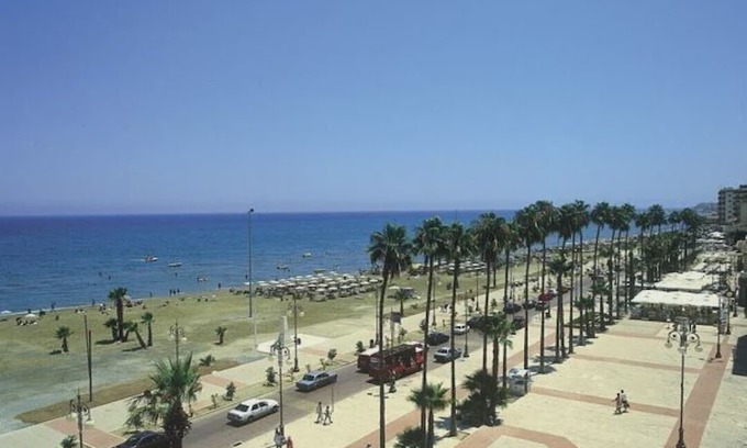 Oroklini Villa | REGINAS EXCLUSIVE VILLAS. 3 Bed Villa Regina,private pool,patio,