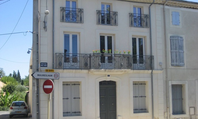 Capestang Apartment | Regine, Luxury Apartment in Historic Village, 100 Metres from the Canal Du Midi