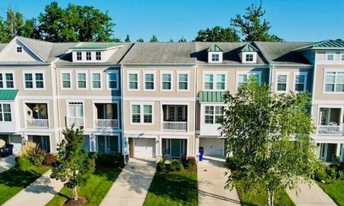 Sawgrass South House | Rehoboth Beach Home with Pool and Dedicated Workspace!
