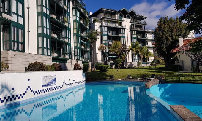 Sao Martinho Apartment | Reids Gardens Luxury Family Flat in Funchal