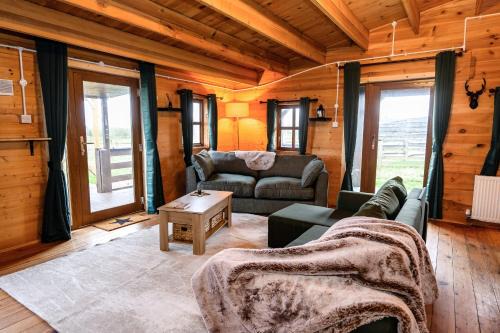 Rugeley Ski Chalet | Reindeer Lodge Very Special Retreat With Private Hot Tub Near Cannock Chase By StayStaycations
