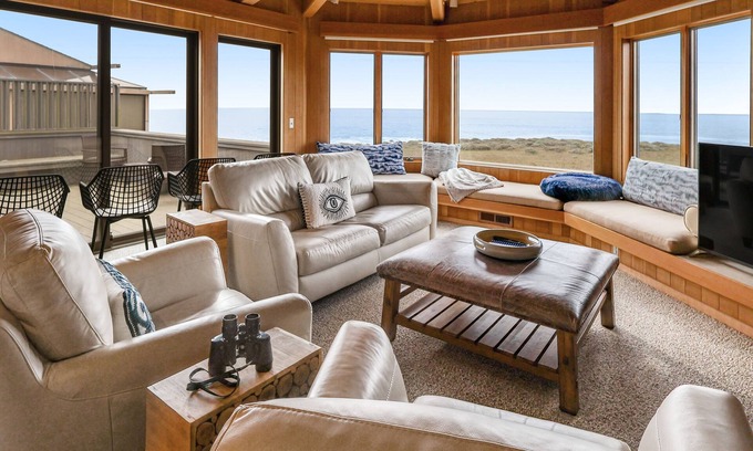 Sea Ranch House | Rejuvenating seaside home with balcony, wood fireplace, & community amenities
