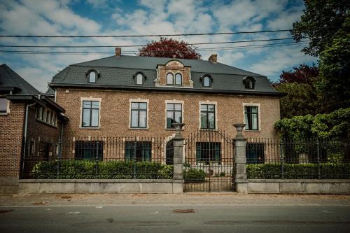 Frasnes-lez-Buissenal Bed & Breakfast | Relais M B&B