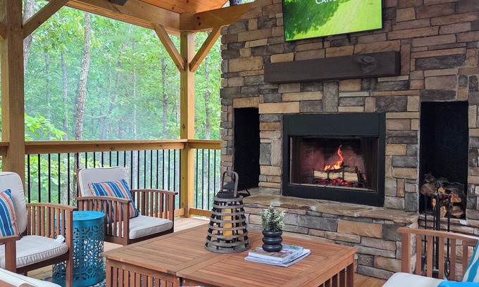 Morganton Cottage | Relax and Renew in the Georgia Blue Ridge Mountains