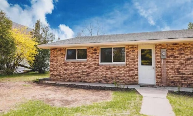 Lambton Shores Cottage | Relax and Unwind at Hideaway Cottages #1