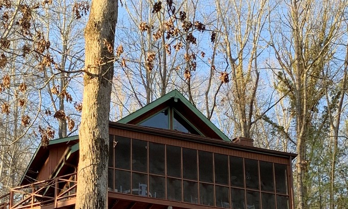 Unaka Cabin | RELAX AND UNWIND