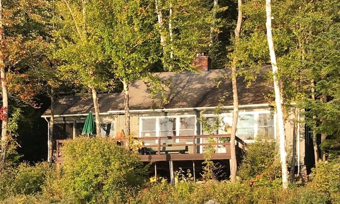 Peacham Cottage | Relax at Comfortable Lakeside Camp in Northern Vermont