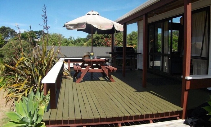Pauanui Cottage | Relax at Pauanui - Pauanui Holiday Home