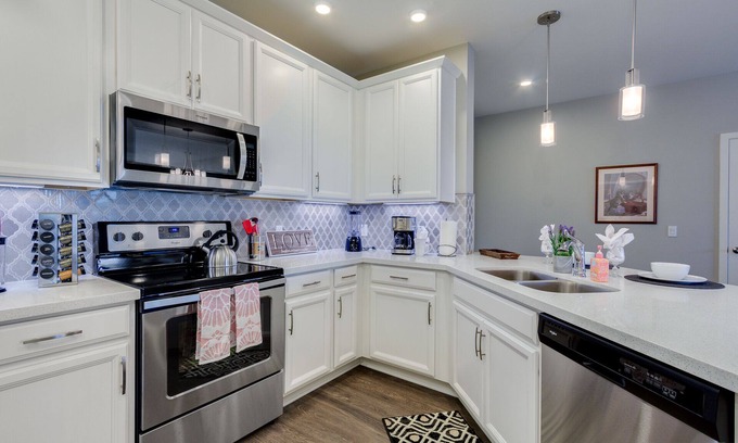 Silk Stocking Neighborhood Condo | Relax in 2 bedroom Condo at The Cays Ocotillo!30 Night Min!