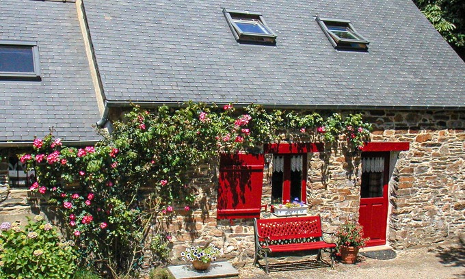 Plelauff House | Relax in a green environment in the center of Brittany.