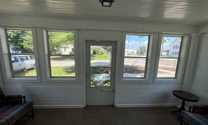 Beachwood-Bluffton House | Relax in Bluffton Family Lake View Retreat 4BR 2BA