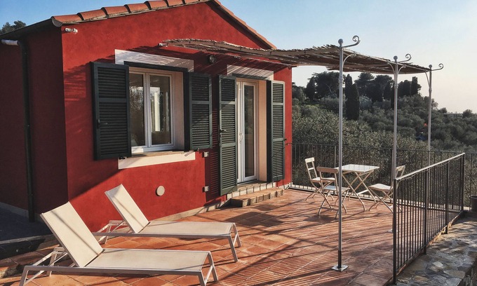Imperia Apartment | Relax in the olive trees - 5km from the center and the beaches - Appartamento Corbezzolo