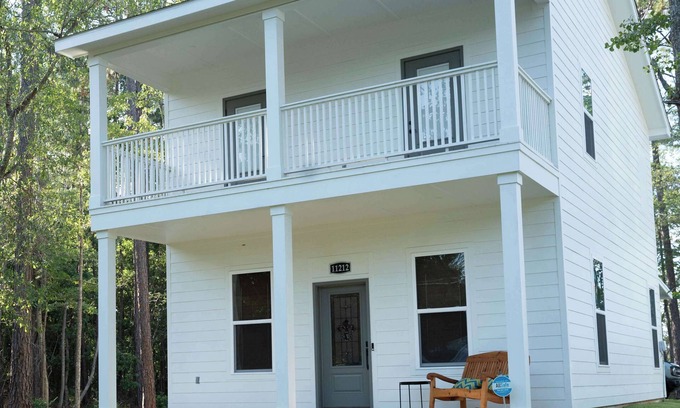 Bayou View House | Relax in this charming home minutes from the beach