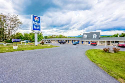 Natural Bridge Hotel | Relax Inn By OYO Natural Bridge I-81