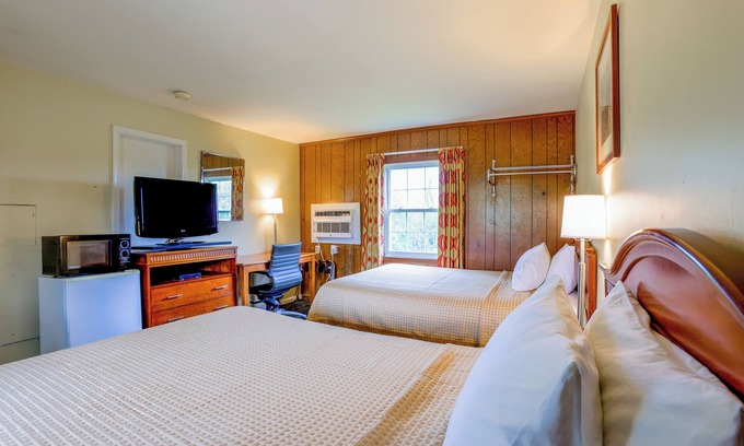 Natural Bridge Hotel | Relax Inn By OYO Natural Bridge I-81