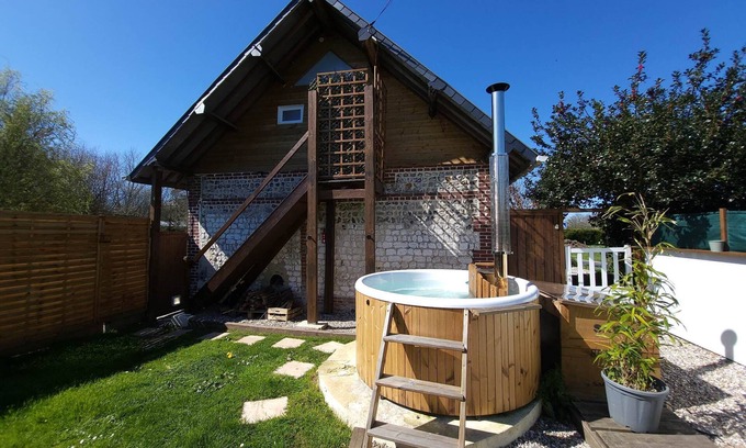 Goderville Apartment | Relax near Etretat at the Norman bath.