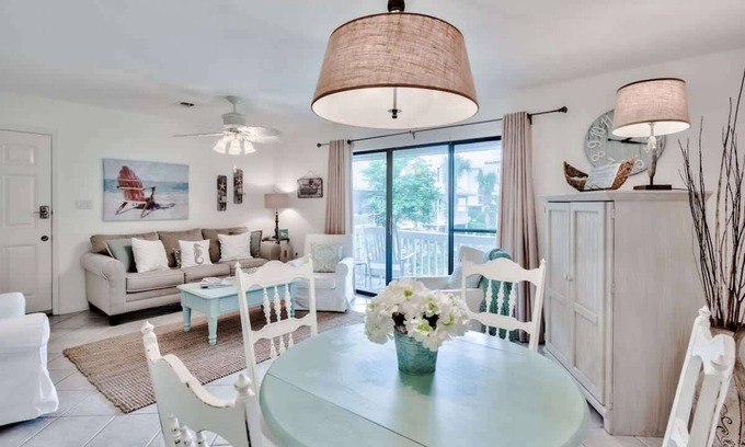 Seagrove Beach Condo | Relax & Unwind: 30A Condo Near Beach