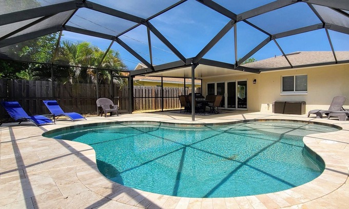 Naples Park House | Relax & Unwind! Spacious Pool Home close to Vanderbilt Beach