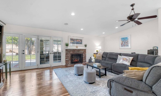 Oak Park House | Relax with the whole family at this peaceful and cozy place to stay.