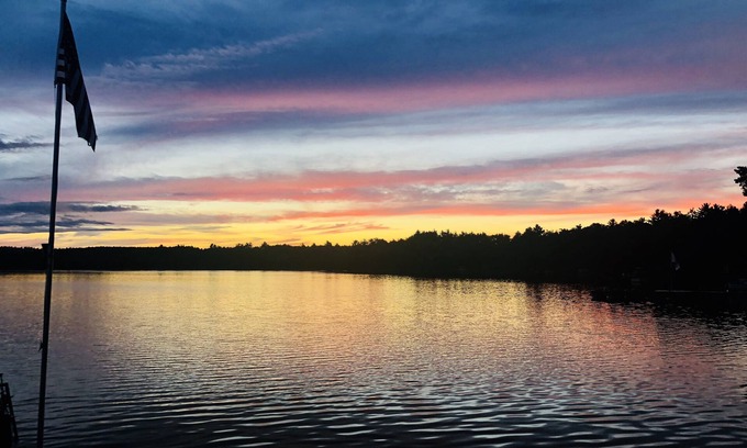 Waupaca House | Relaxation and Fun Await at The Lakewood Lodge on Twin Lake