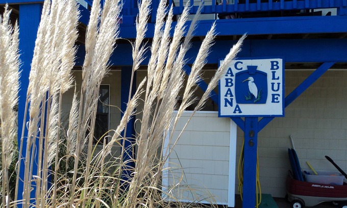 Kill Devil Hills House | Relaxation and Fun in the Sun: Unforgettable Week at Blue Cabana. Dog-friendly.