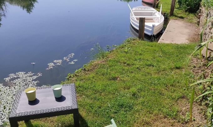 Les Roches-l'Eveque House | Relaxation on the banks of the Loir, Gite1