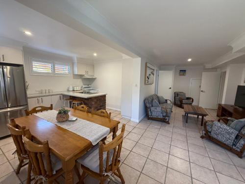 Gerringong House | Relaxed guest house near Werri Beach