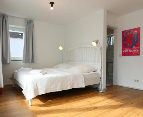 Munchen District Apartment | Relaxing 140m2 Holiday Home South of Munich - 25 Min to Center - Fully Equipped