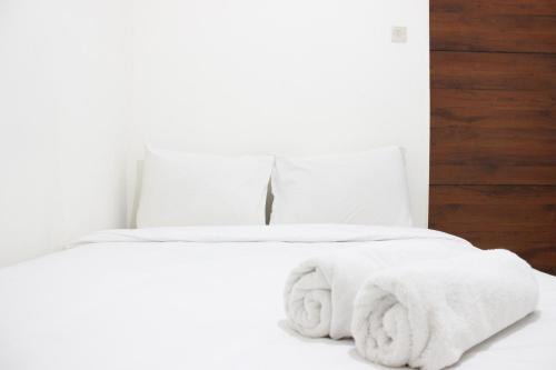 Bandung Apartment | Relaxing 2BR Apartment at Buah Batu Park By Travelio