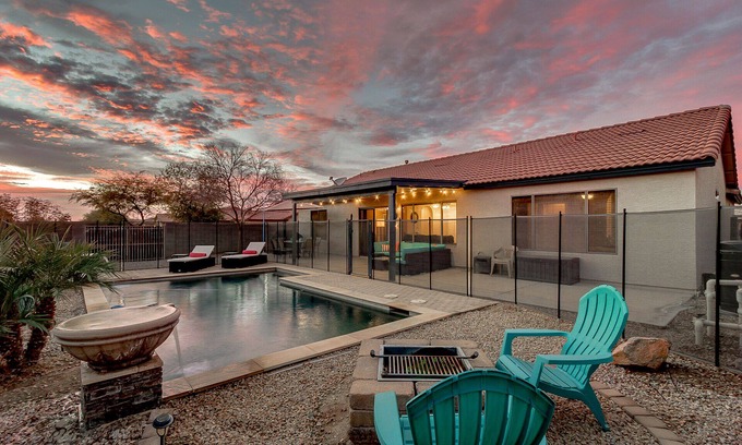 Castlegate House | Relaxing 4 Bedroom Home with Sparkling Heated Pool!