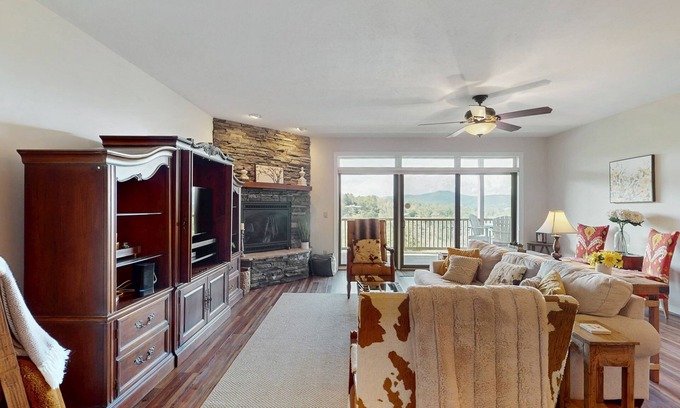 Sugar Mountain Condo | Relaxing condo with sweeping valley views, deck, and fireplace