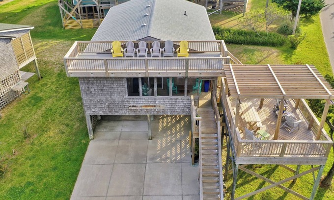 Hatteras House | Relaxing family and dog friendly getaway located in Hatteras