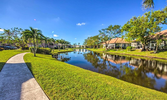 Iona House | Relaxing Fort Myers Home w/Screened-In Patio