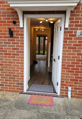 Rugby Apartment | Relaxing Getaway Entire 3 -Bedroom House