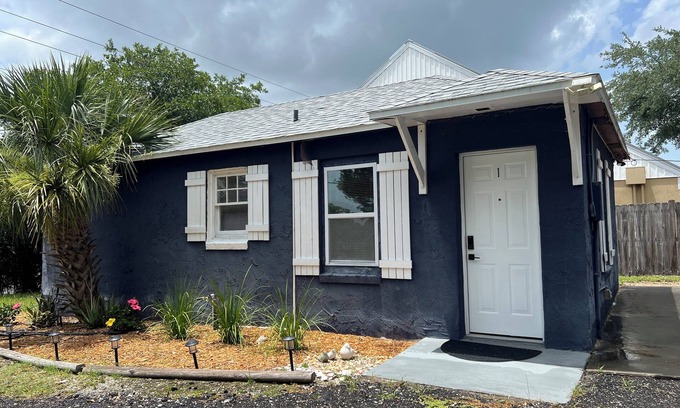 St. Augustine Cottage | Relaxing Getaway Near Old St. Augustine & Beaches