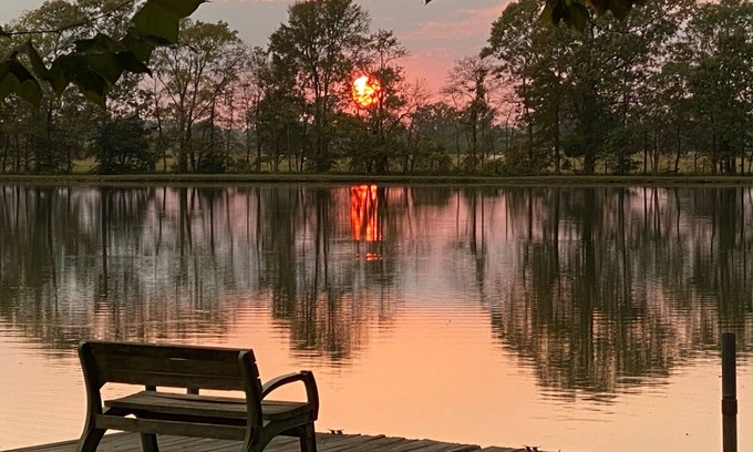 Texarkana House | Relaxing Lake House Retreat