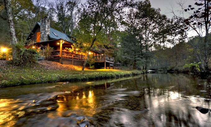 Blue Ridge Cabin | Relaxing Luxury Cabin on Fightingtown Creek! - SOLD