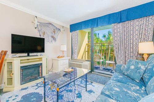 Downtown Myrtle Beach Resort | Relaxing Oceanfront Condo - Holiday Pavilion 211